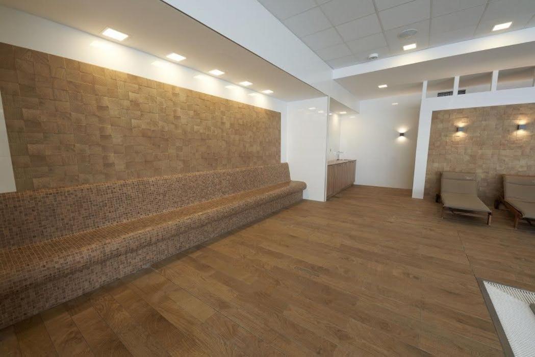 Apartman Rezidence Moser-Free Parking Garage Karlovy Vary Exterior photo